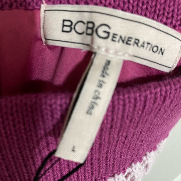 BCBG knit skirt - Picture 5 of 7